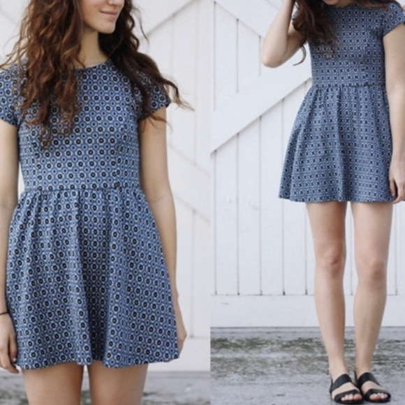 TOPSHOP Fit & Flare Skater Blue Knit Dress with Geometric Tile Print - Picture 1 of 14
